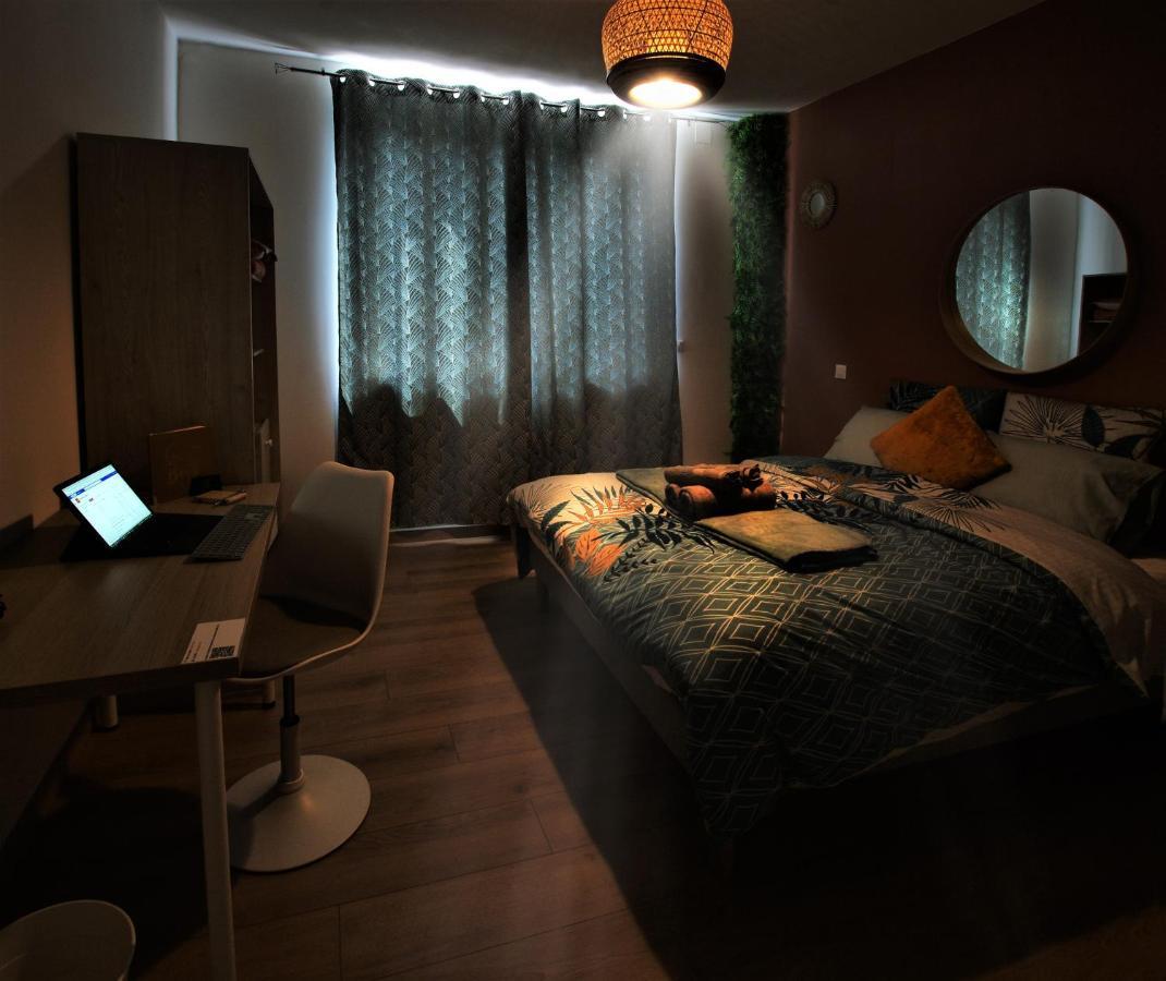 Appart Chill & Free - Proche Centre Valenciennes - Parking Gratuit Dış mekan fotoğraf